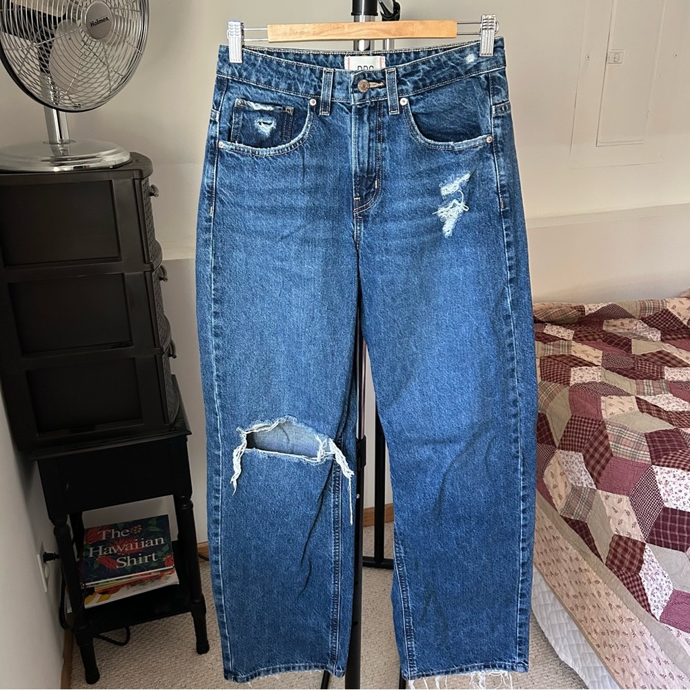 BDG Tapered Baggy Straight Leg Jeans 26
